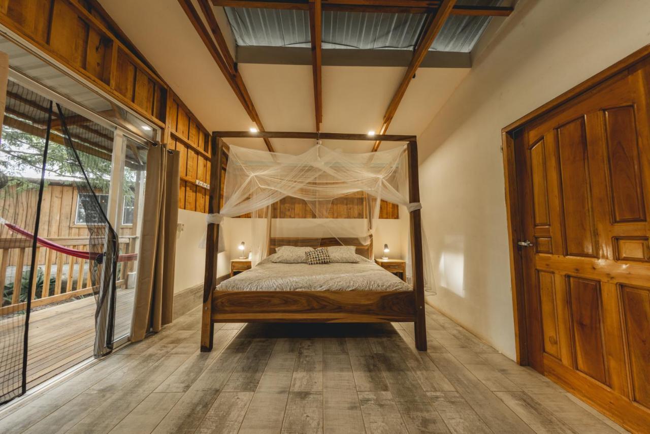 Calalas Lodge Nindiri Luaran gambar