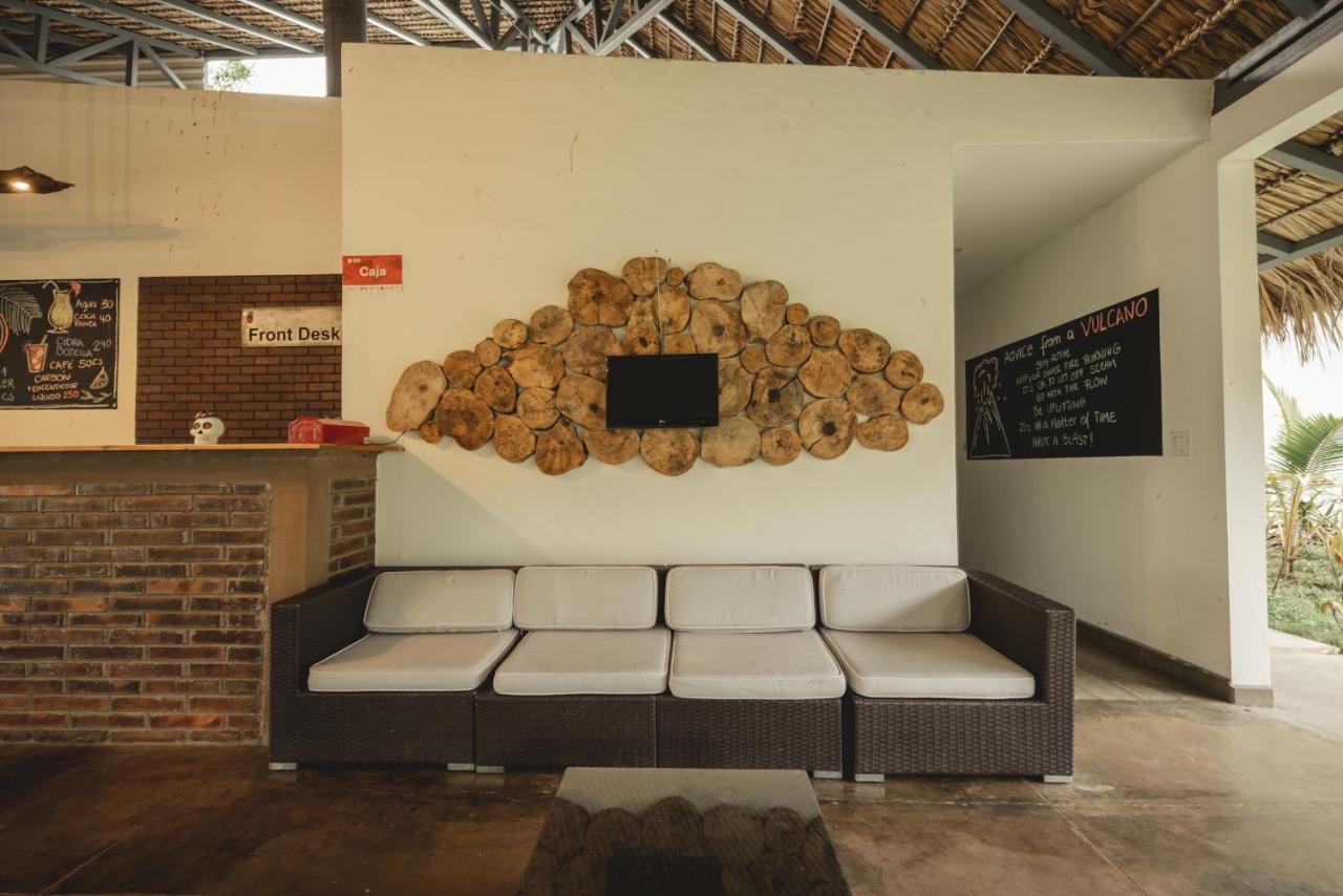 Calalas Lodge Nindiri Luaran gambar